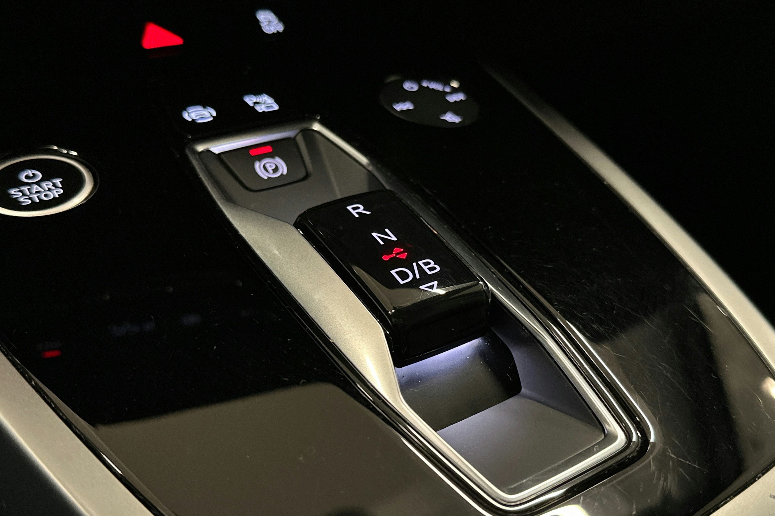 harmaa Audi Q4 e-tron 2025 kuva 29.