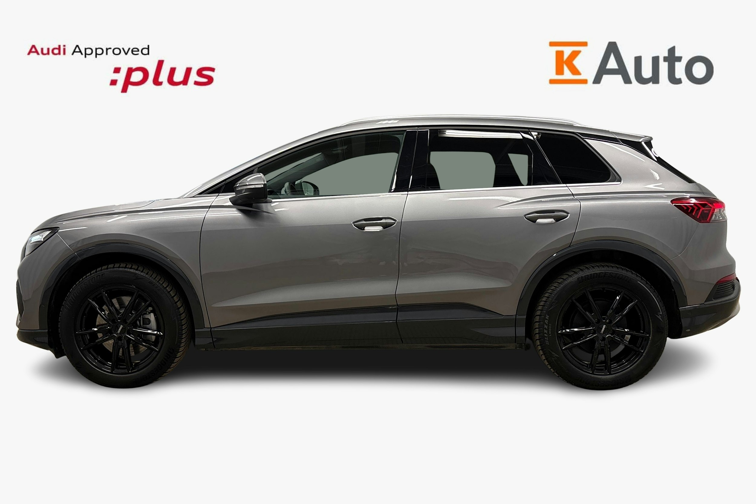 harmaa Audi Q4 e-tron 2025 kuva 6.