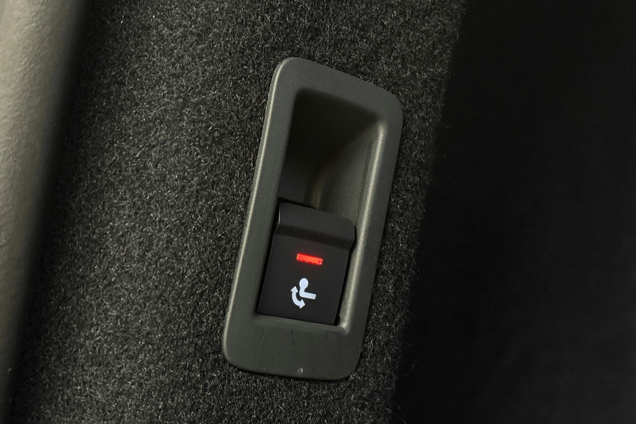 harmaa Audi Q4 e-tron 2025 kuva 15.