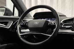 harmaa Audi Q4 e-tron 2025 kuva 18.