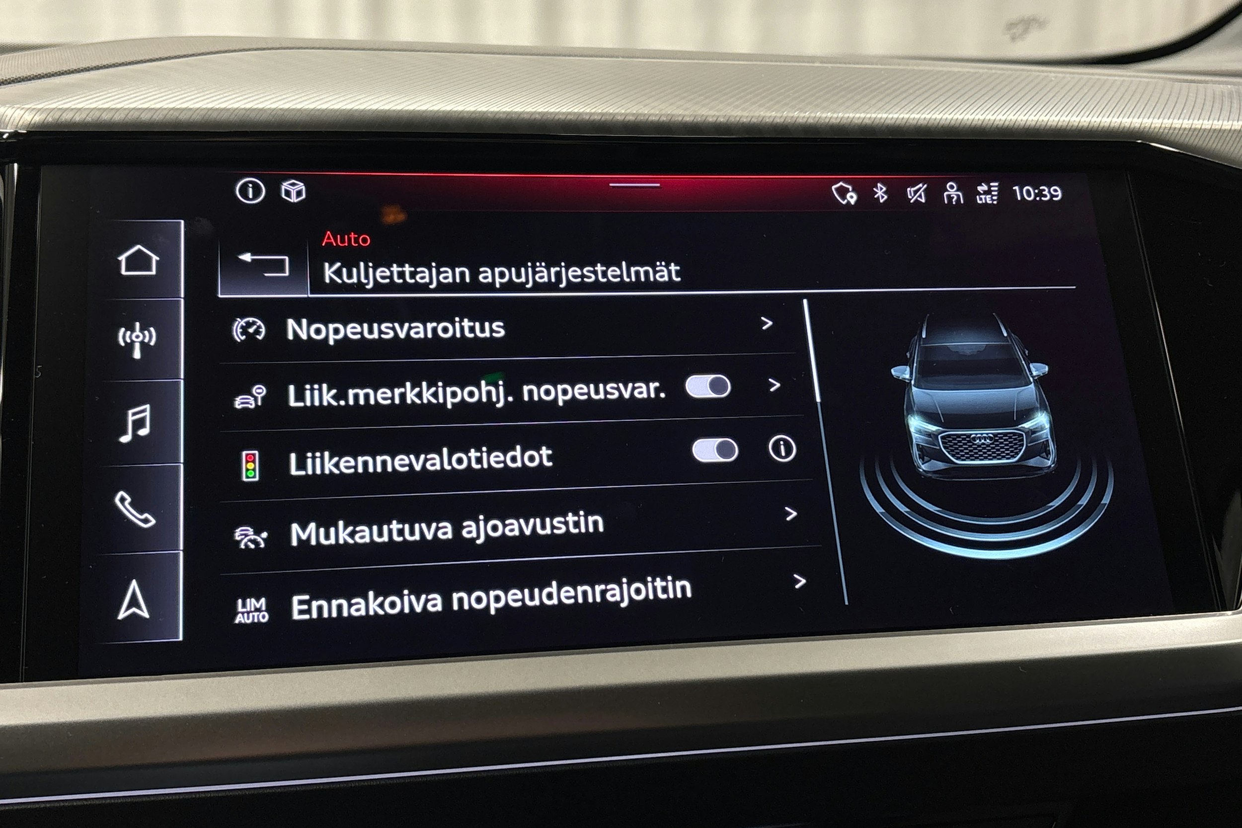 harmaa Audi Q4 e-tron 2025 kuva 26.