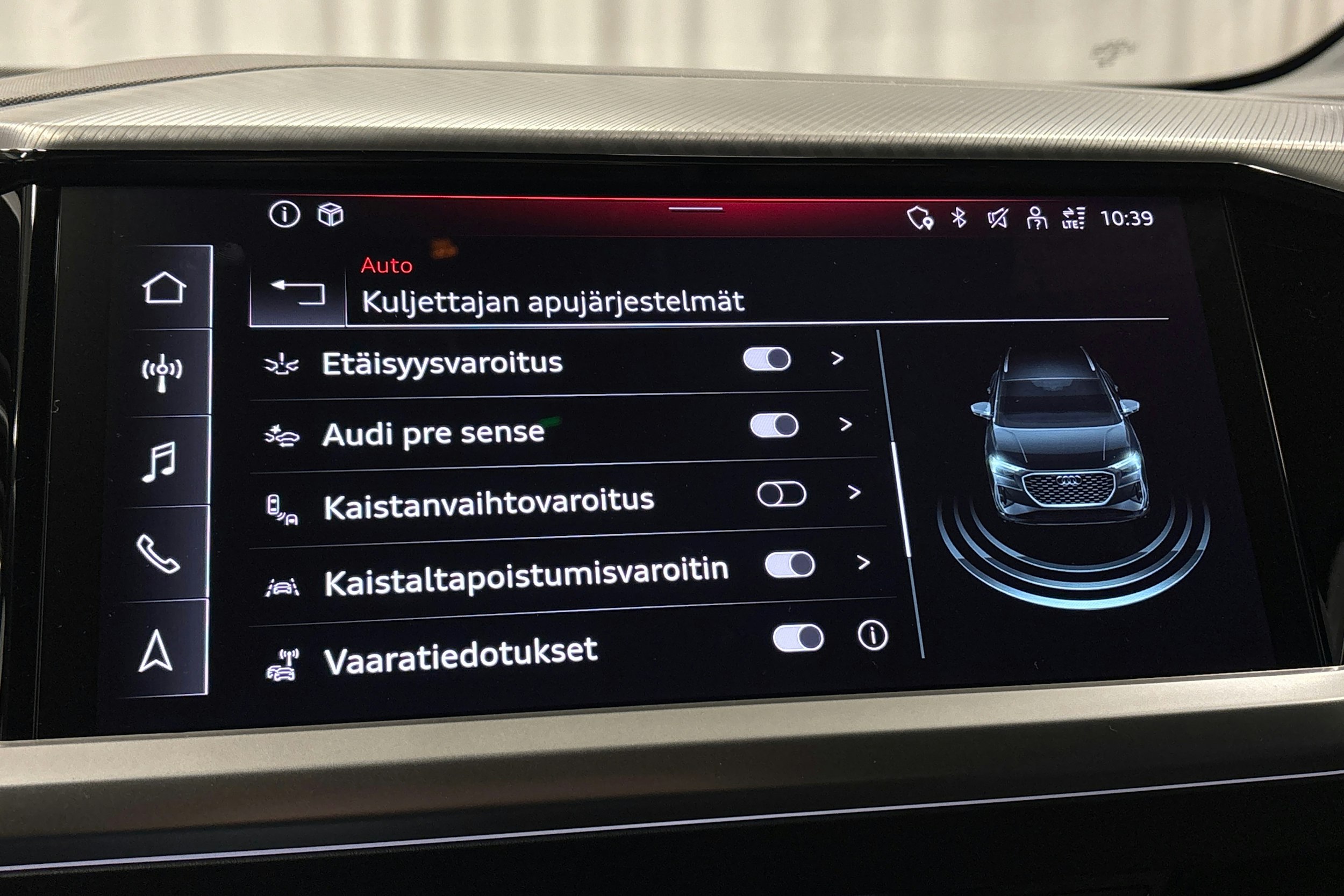 harmaa Audi Q4 e-tron 2025 kuva 27.