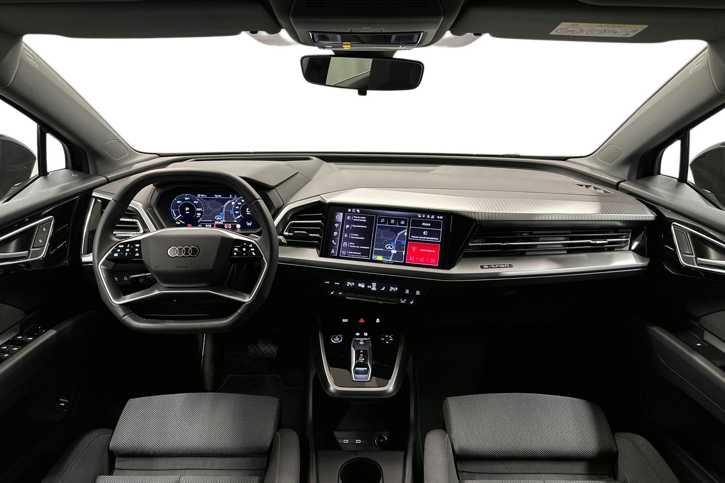 musta Audi Q4 e-tron 2025 kuva 9.