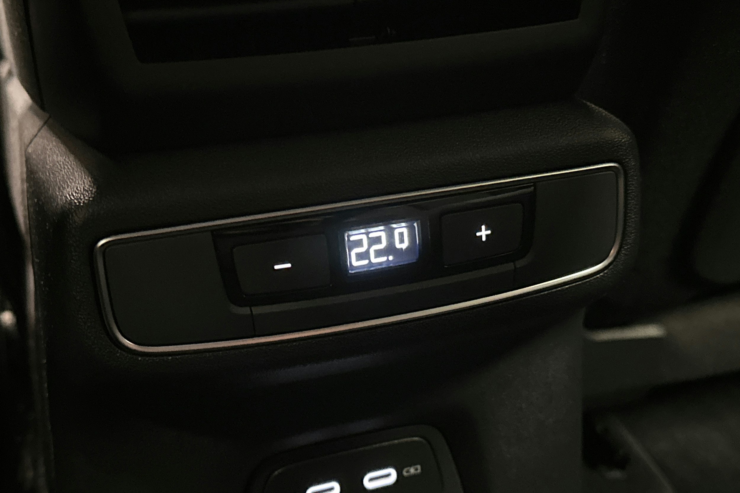 musta Audi Q4 e-tron 2025 kuva 16.