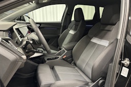 musta Audi Q4 e-tron 2025 kuva 17.