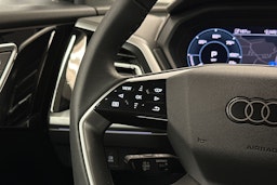 musta Audi Q4 e-tron 2025 kuva 19.