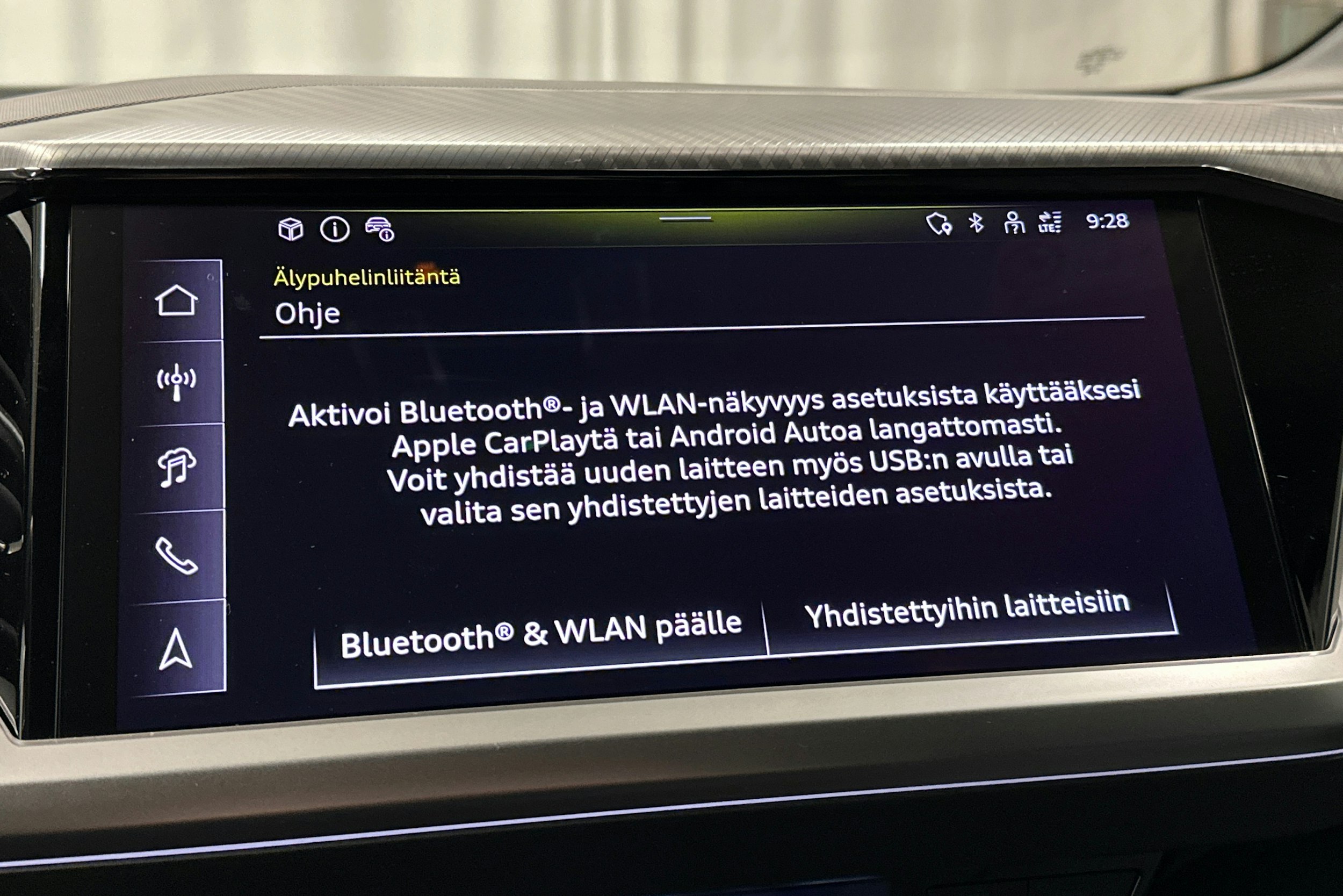 musta Audi Q4 e-tron 2025 kuva 26.