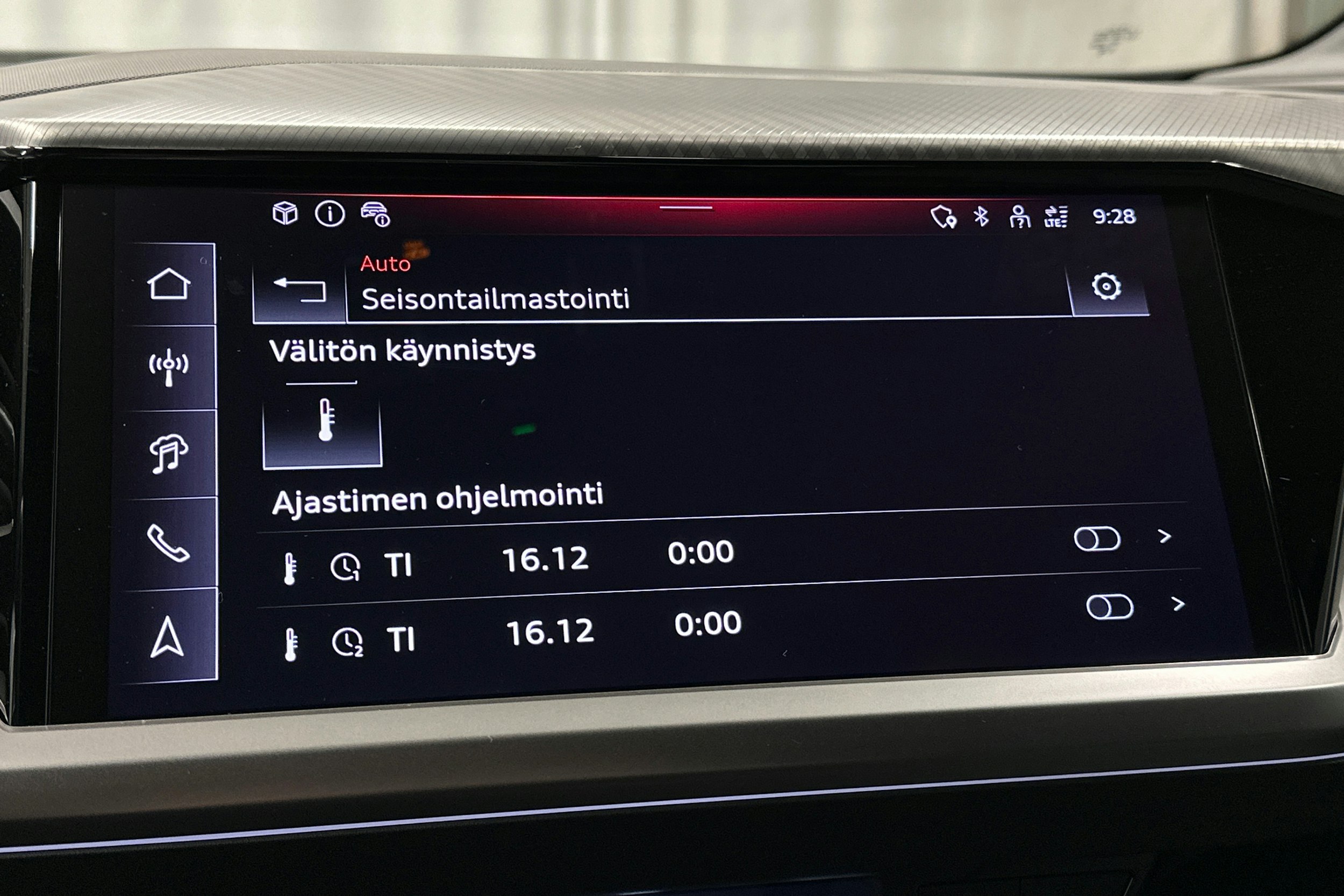 musta Audi Q4 e-tron 2025 kuva 27.