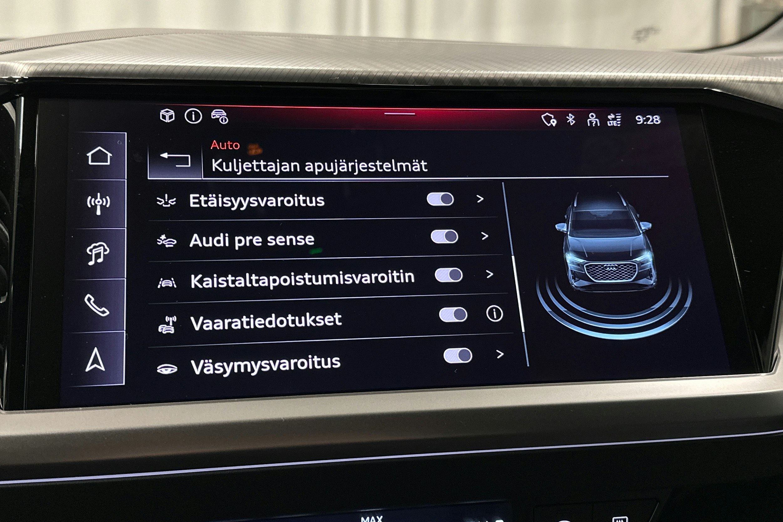 musta Audi Q4 e-tron 2025 kuva 29.