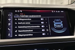 musta Audi Q4 e-tron 2025 kuva 29.