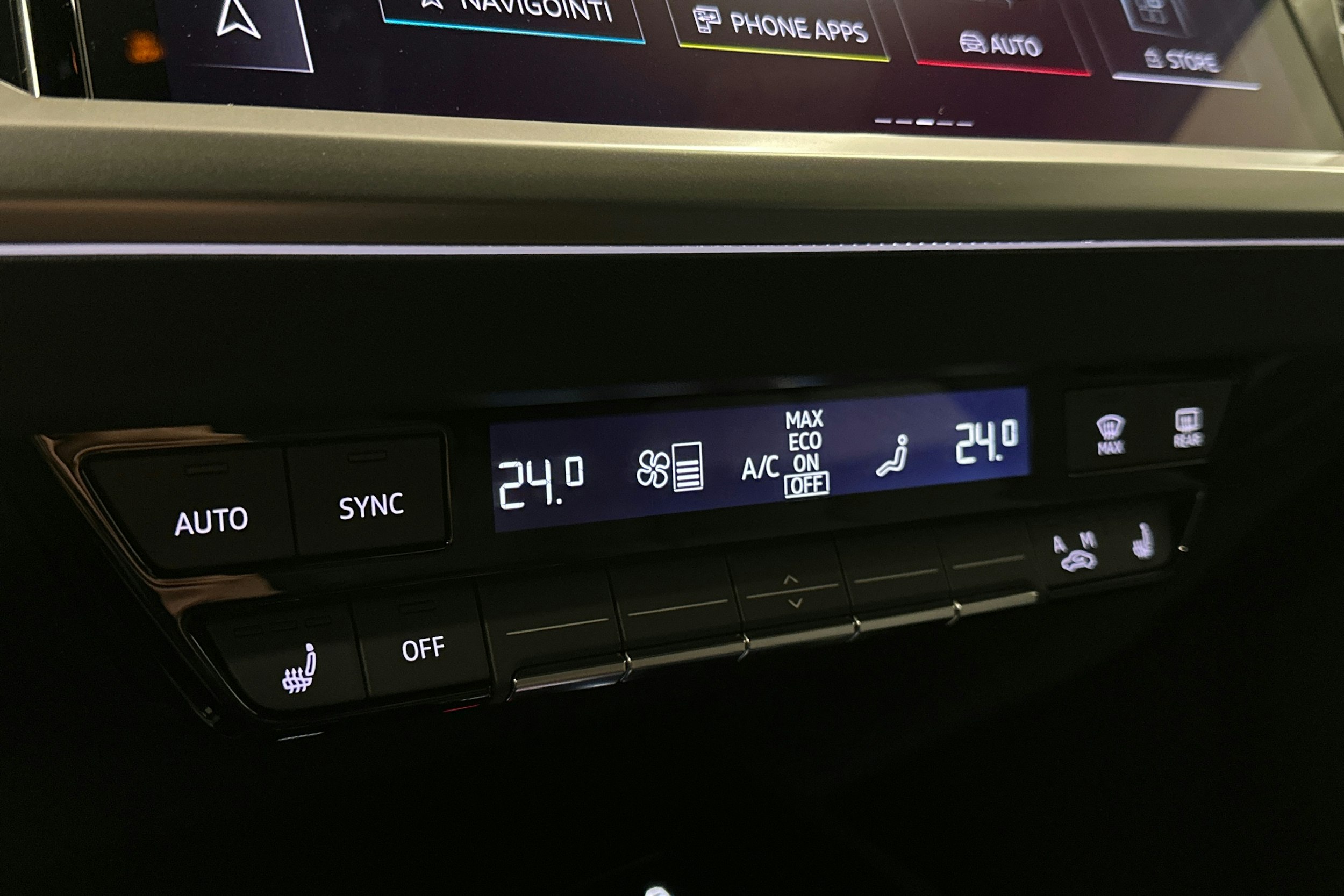 musta Audi Q4 e-tron 2025 kuva 32.