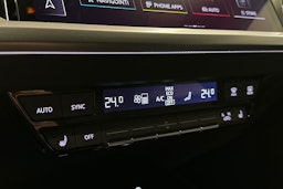 musta Audi Q4 e-tron 2025 kuva 32.