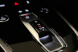 musta Audi Q4 e-tron 2025 kuva 33.