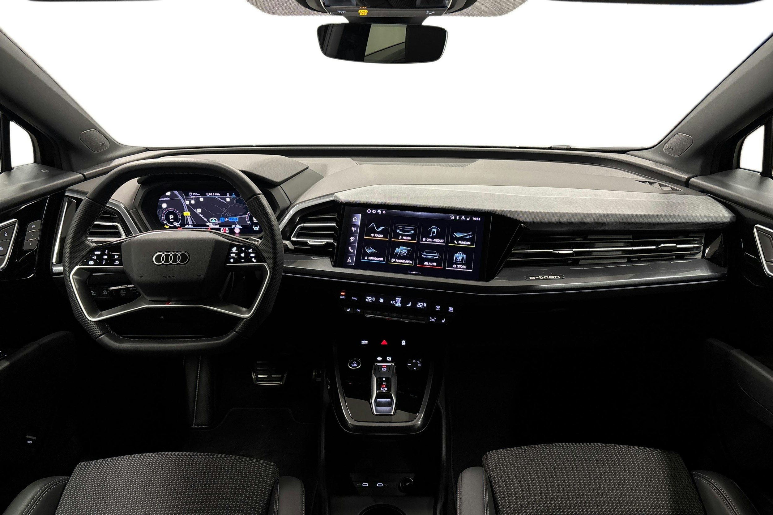 musta Audi Q4 e-tron 2025 kuva 9.