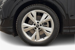 musta Audi Q4 e-tron 2025 kuva 11.