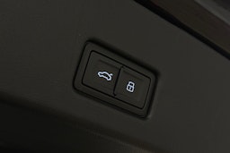 musta Audi Q4 e-tron 2025 kuva 15.