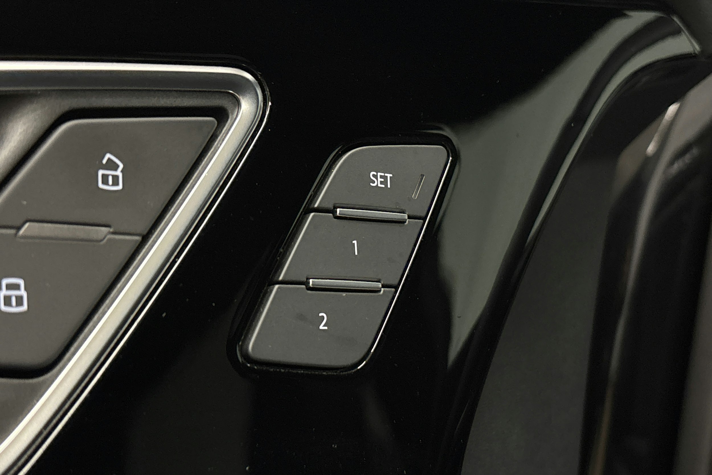 musta Audi Q4 e-tron 2025 kuva 19.