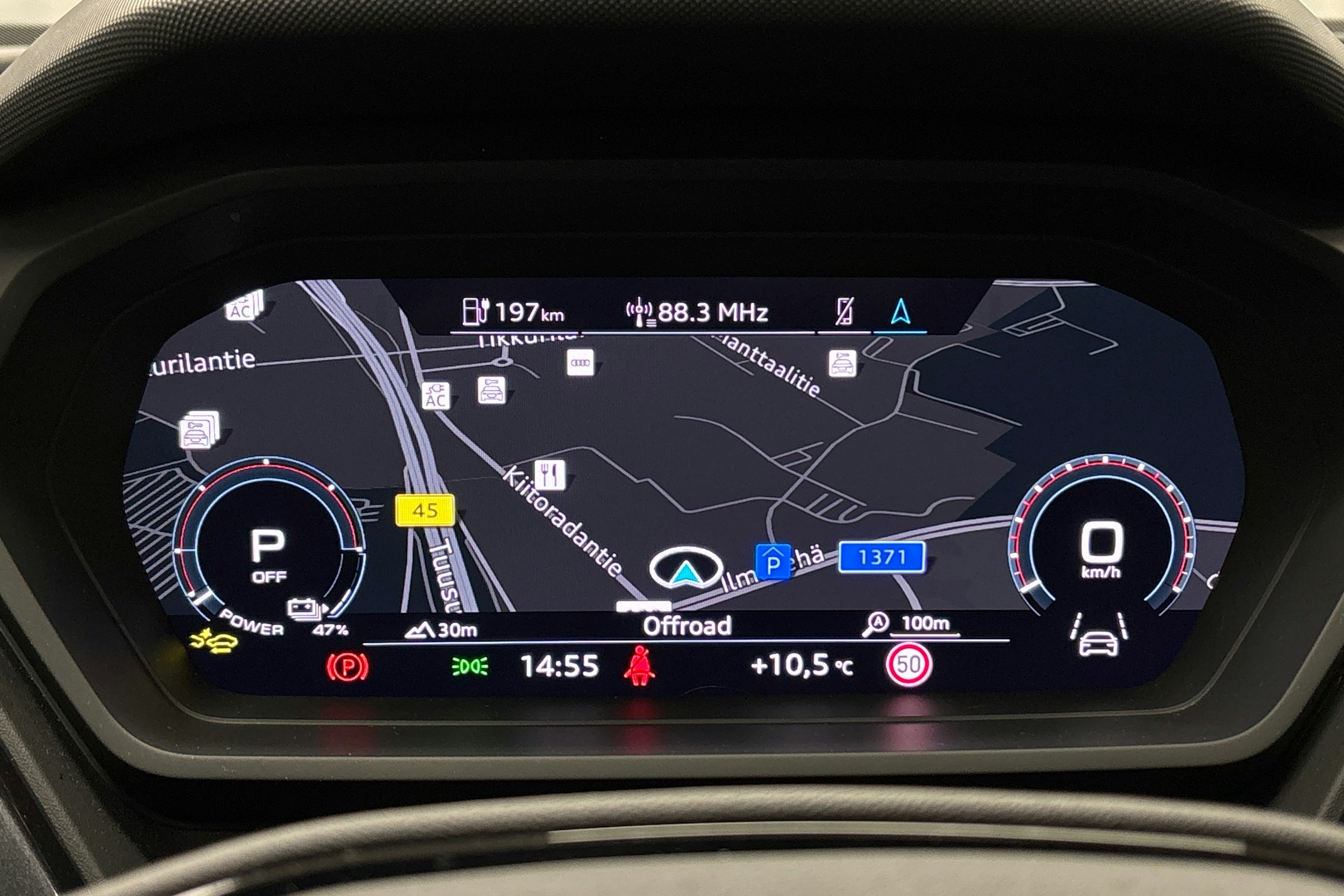 musta Audi Q4 e-tron 2025 kuva 25.