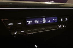 musta Audi Q4 e-tron 2025 kuva 34.