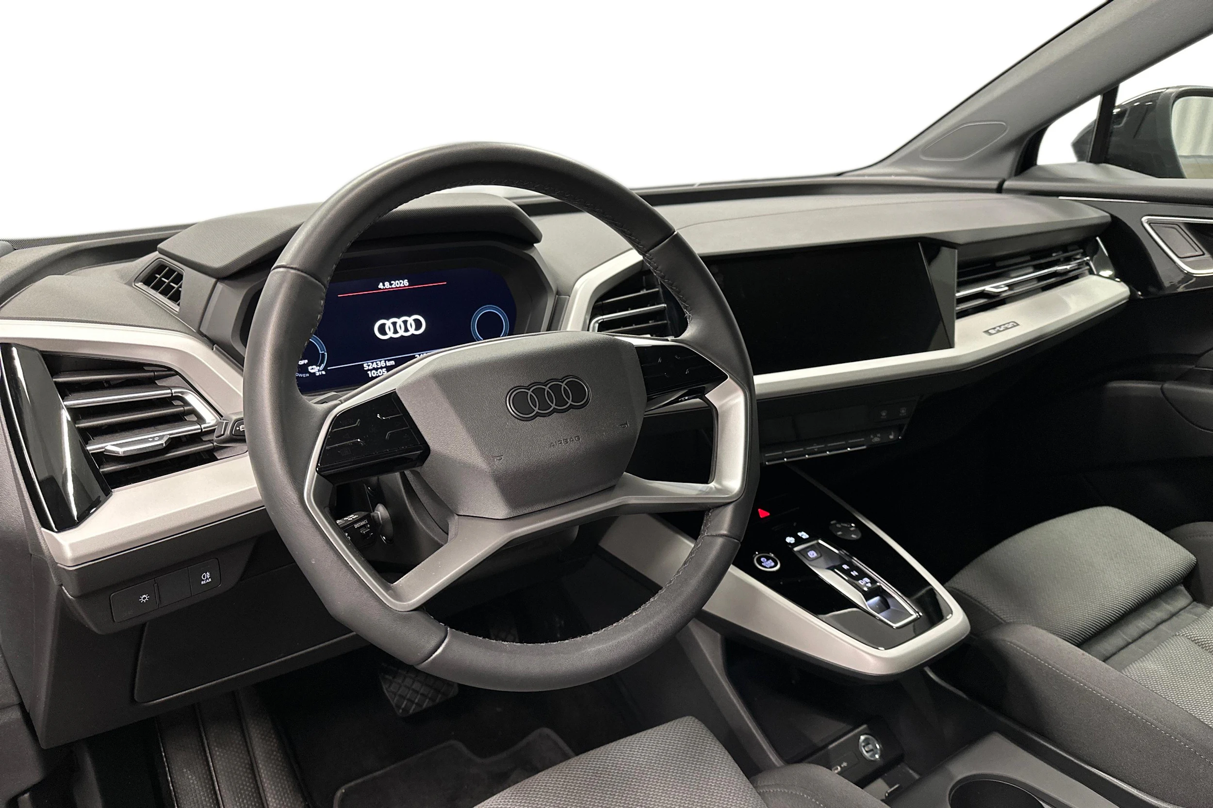 musta Audi Q4 e-tron 2025 kuva 6.