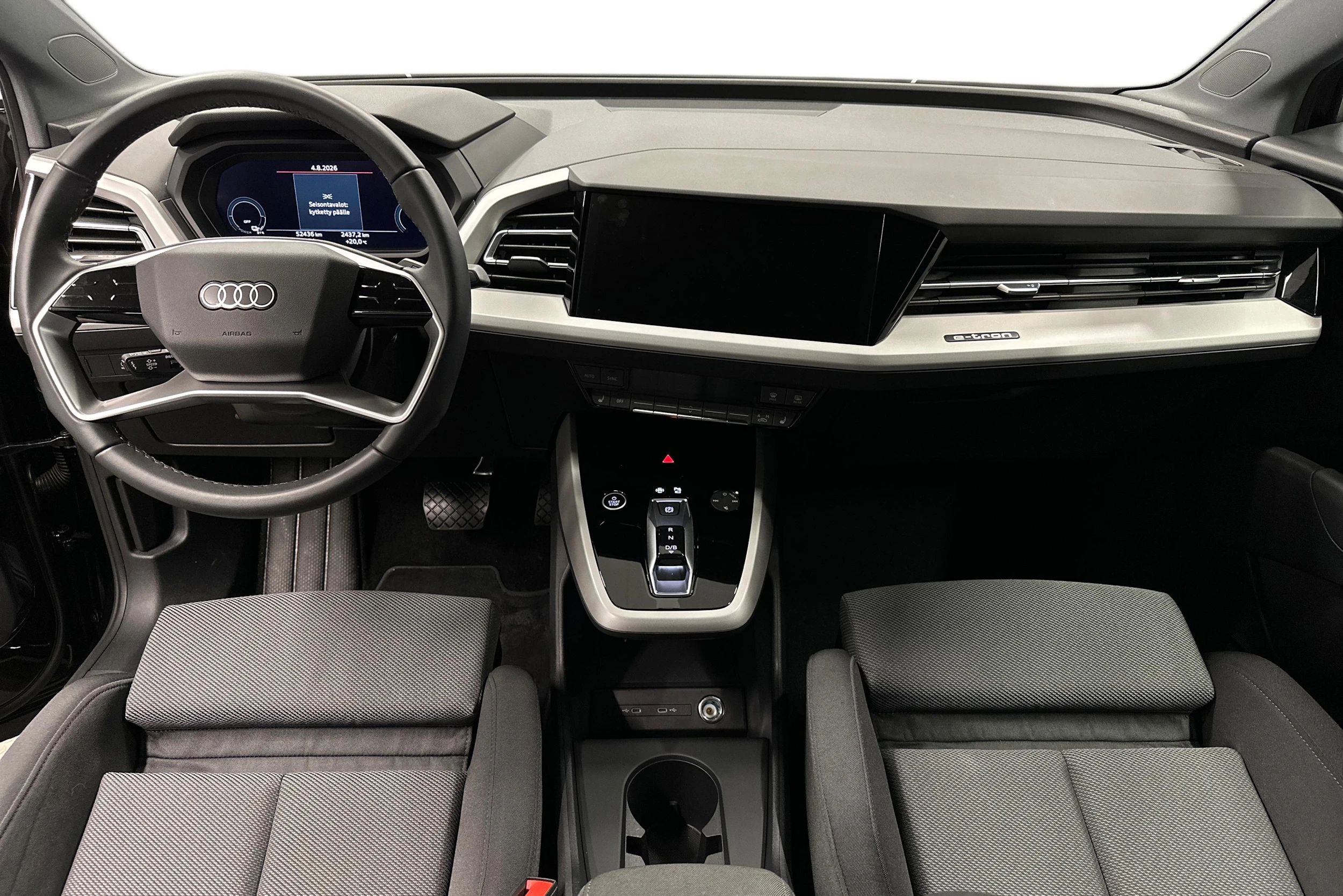 musta Audi Q4 e-tron 2025 kuva 7.