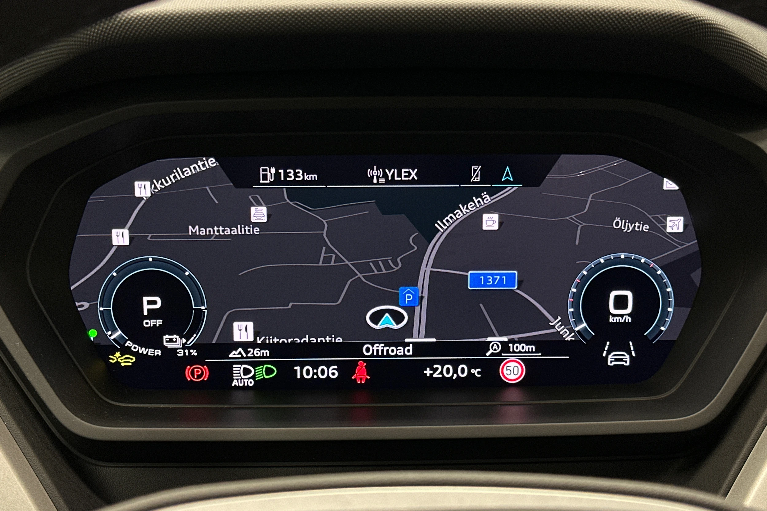 musta Audi Q4 e-tron 2025 kuva 13.