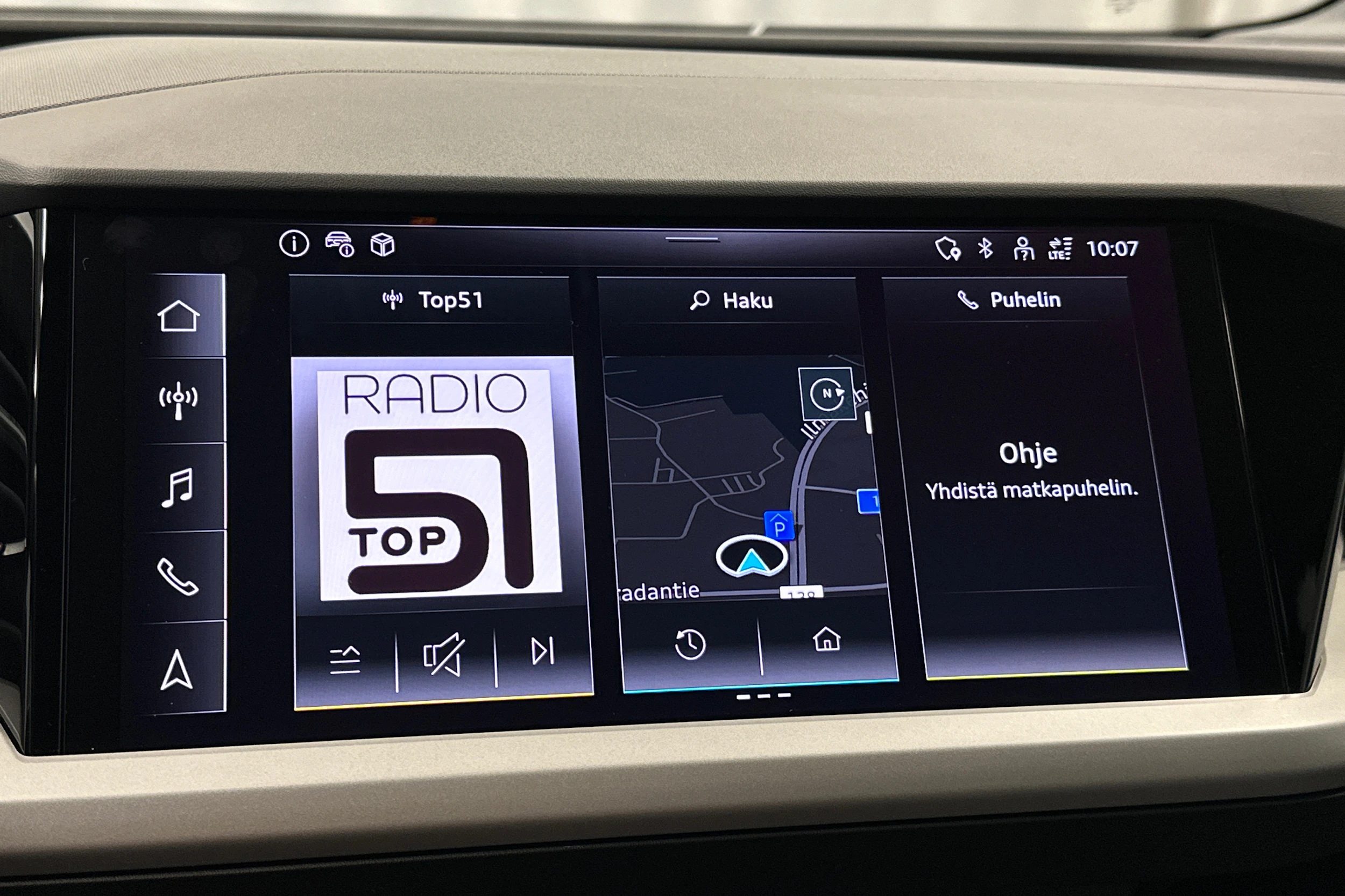 musta Audi Q4 e-tron 2025 kuva 16.