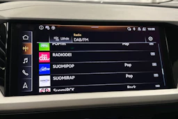 musta Audi Q4 e-tron 2025 kuva 19.
