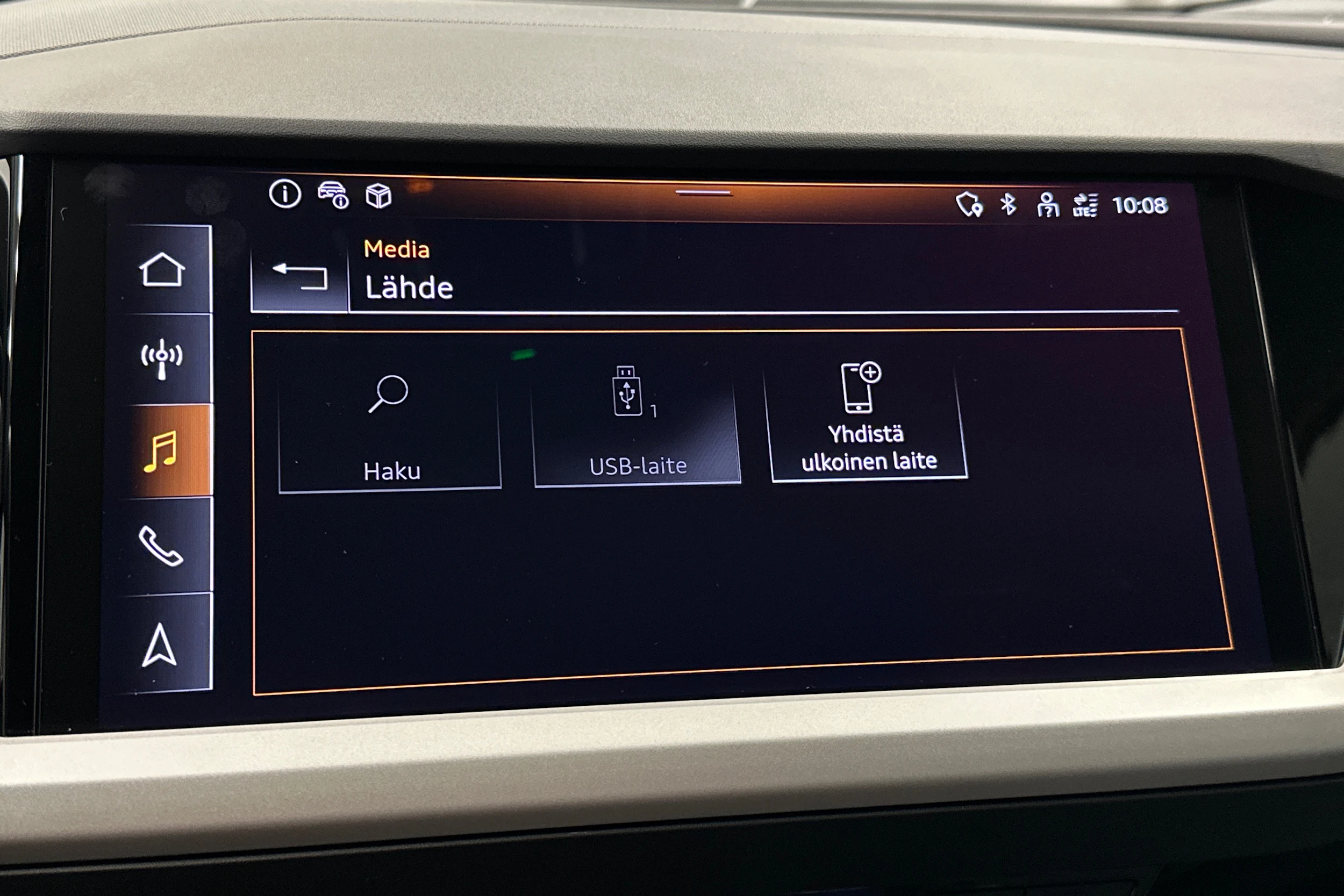 musta Audi Q4 e-tron 2025 kuva 20.