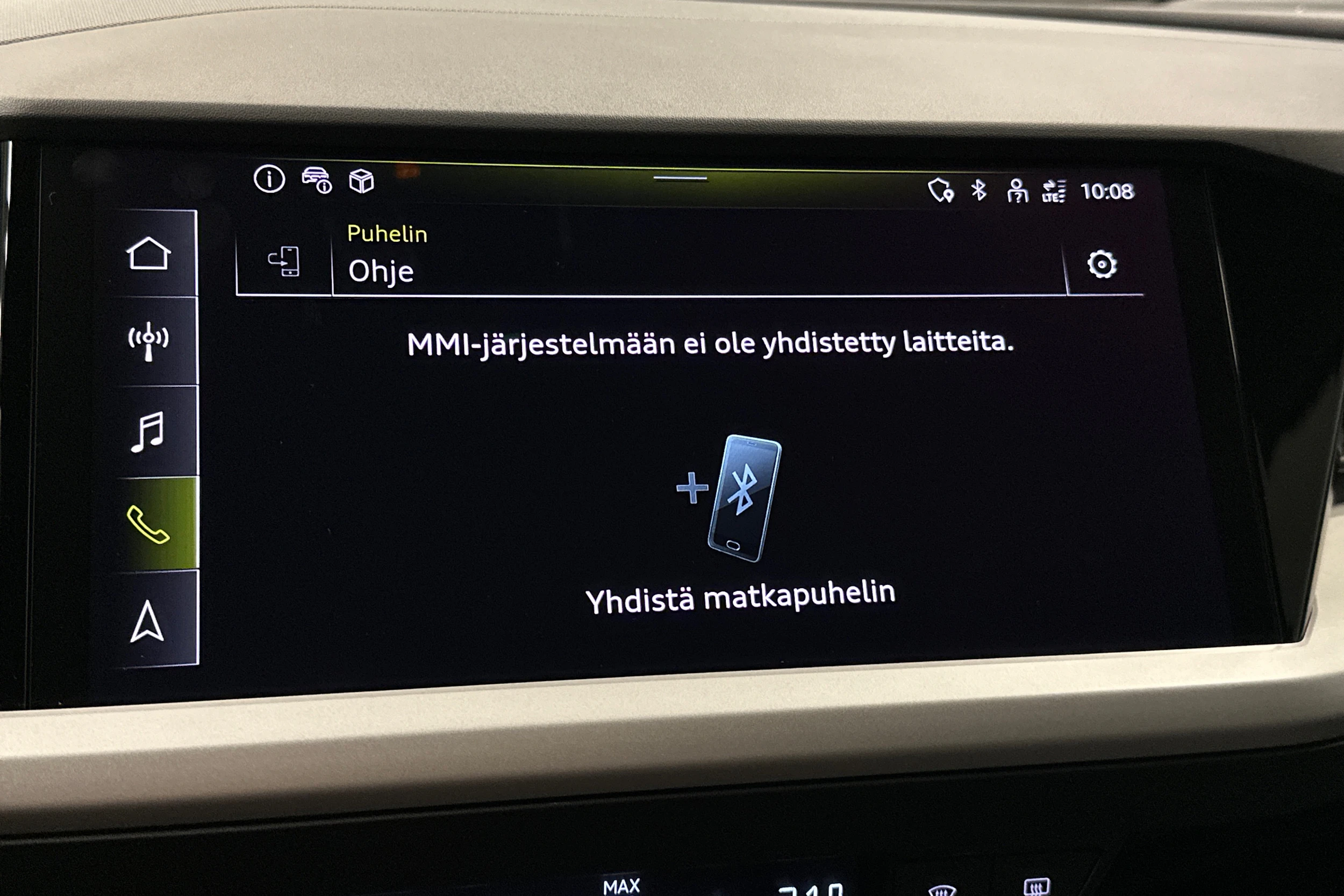 musta Audi Q4 e-tron 2025 kuva 21.
