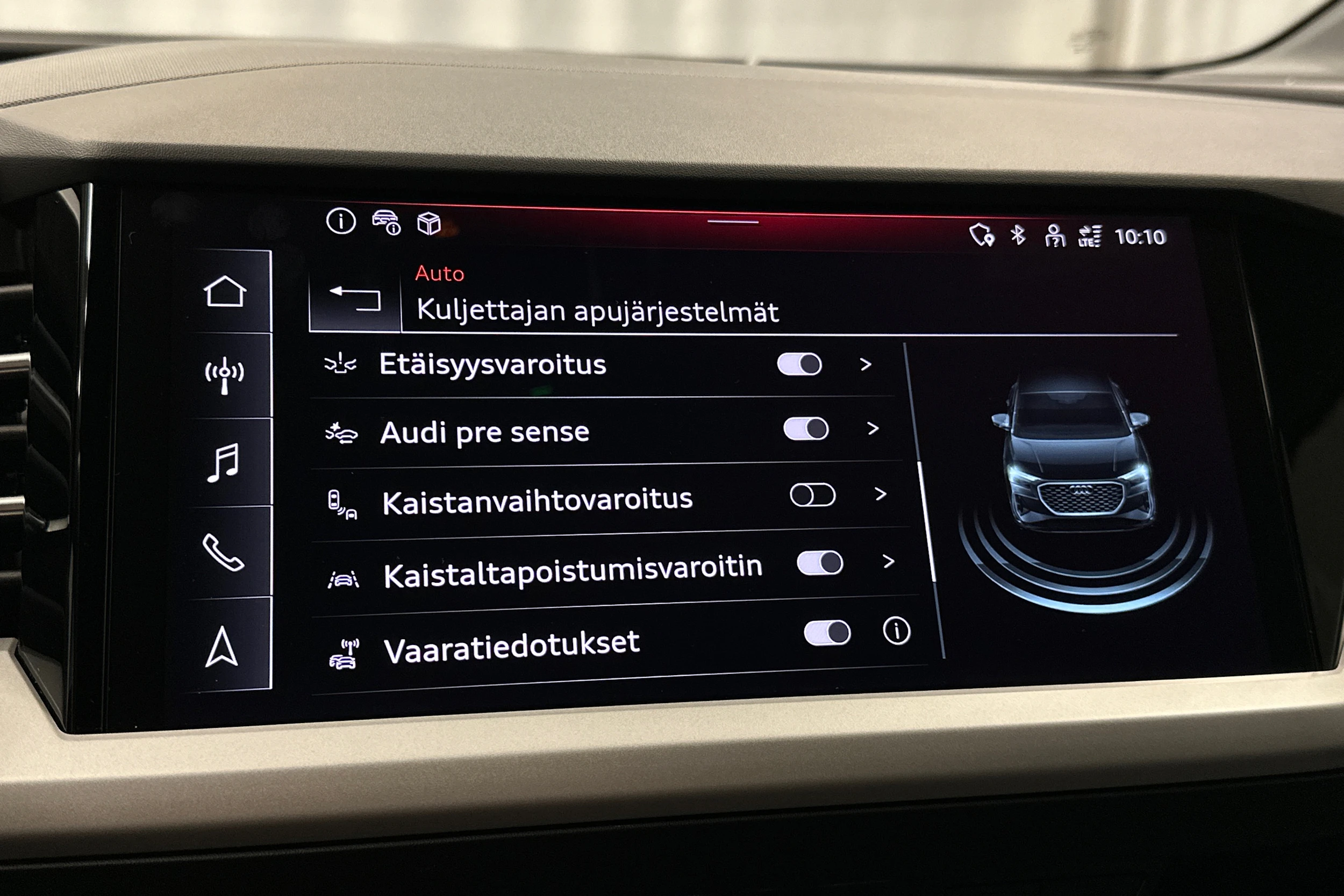 musta Audi Q4 e-tron 2025 kuva 28.