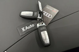 musta Audi Q4 e-tron 2025 kuva 37.