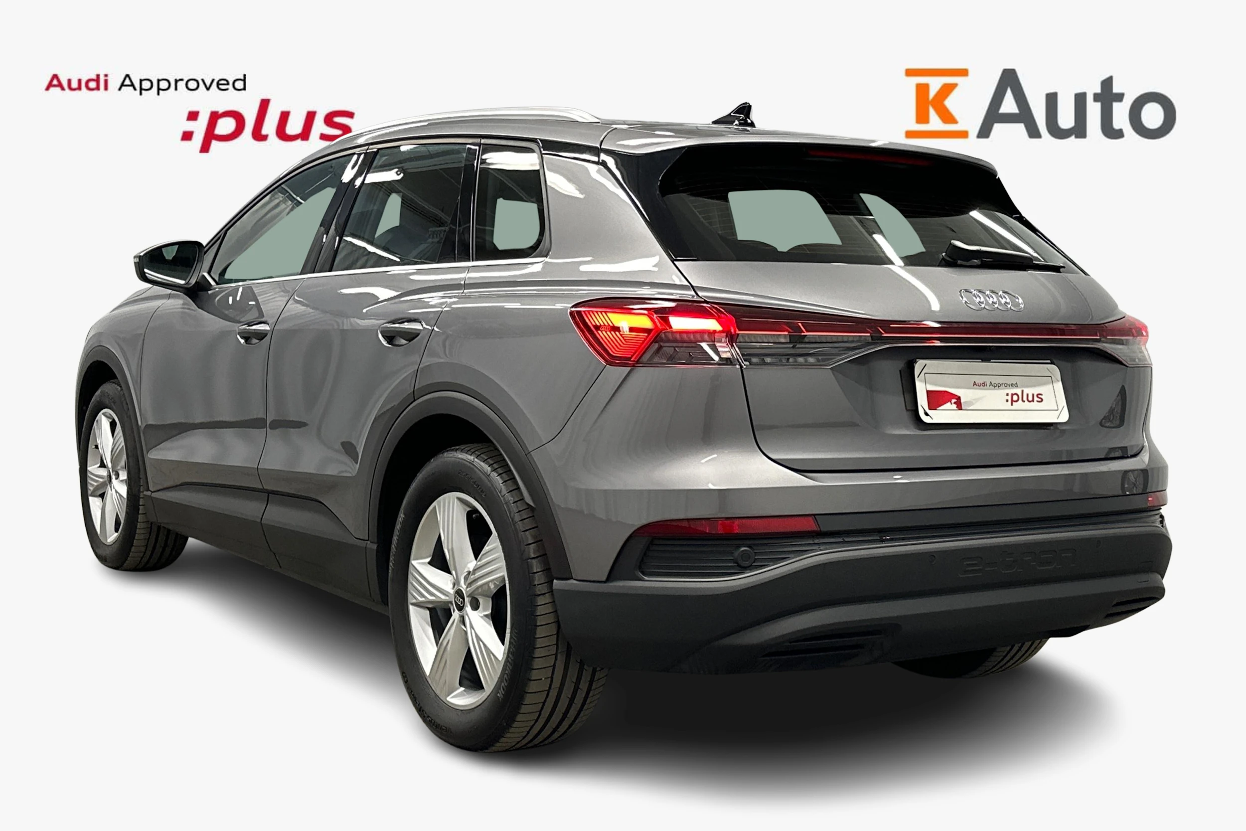 harmaa Audi Q4 e-tron 2025 kuva 2.