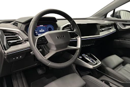 harmaa Audi Q4 e-tron 2025 kuva 6.