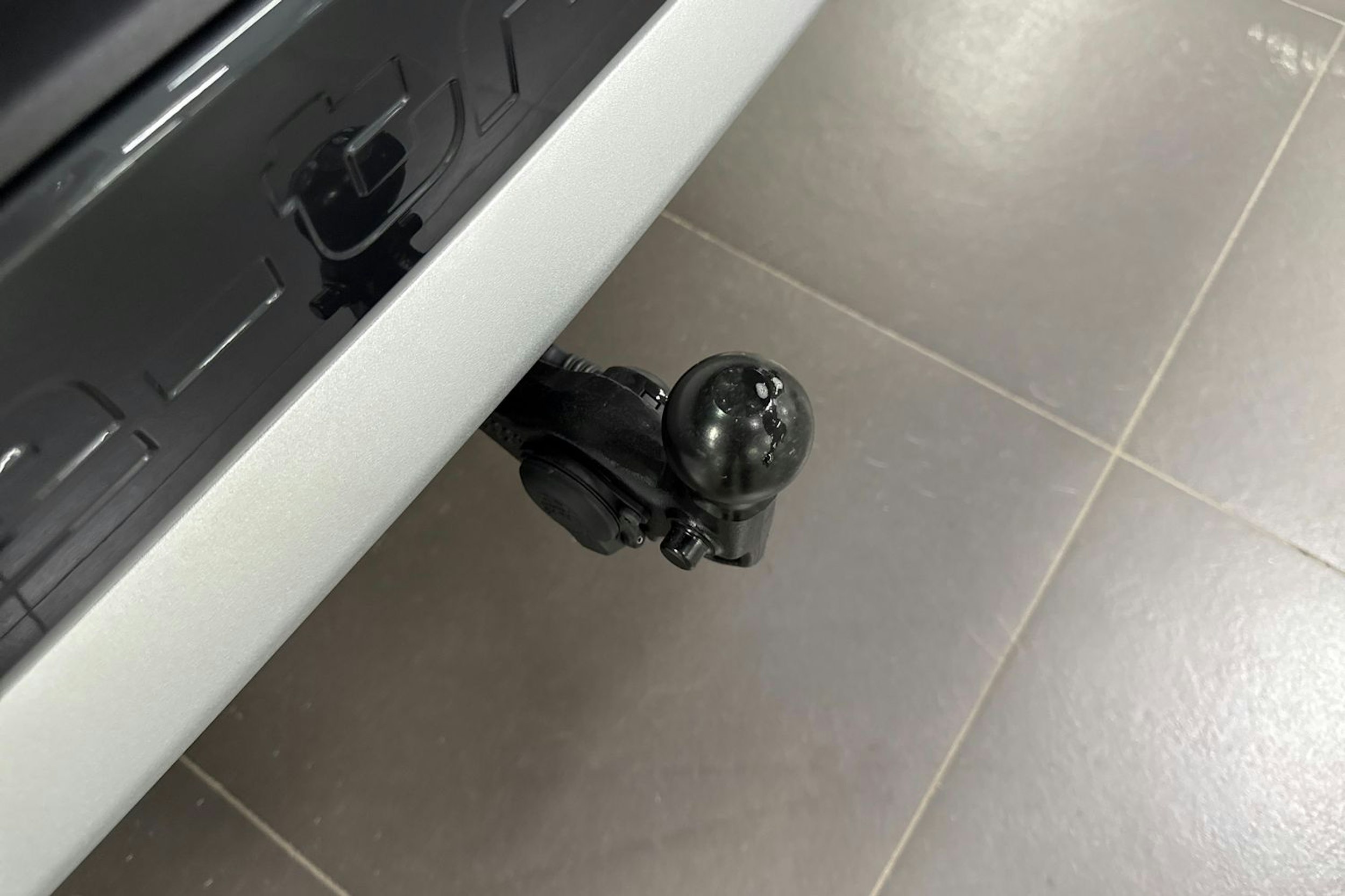 met. sininen Audi Q4 e-tron 2025 kuva 12.