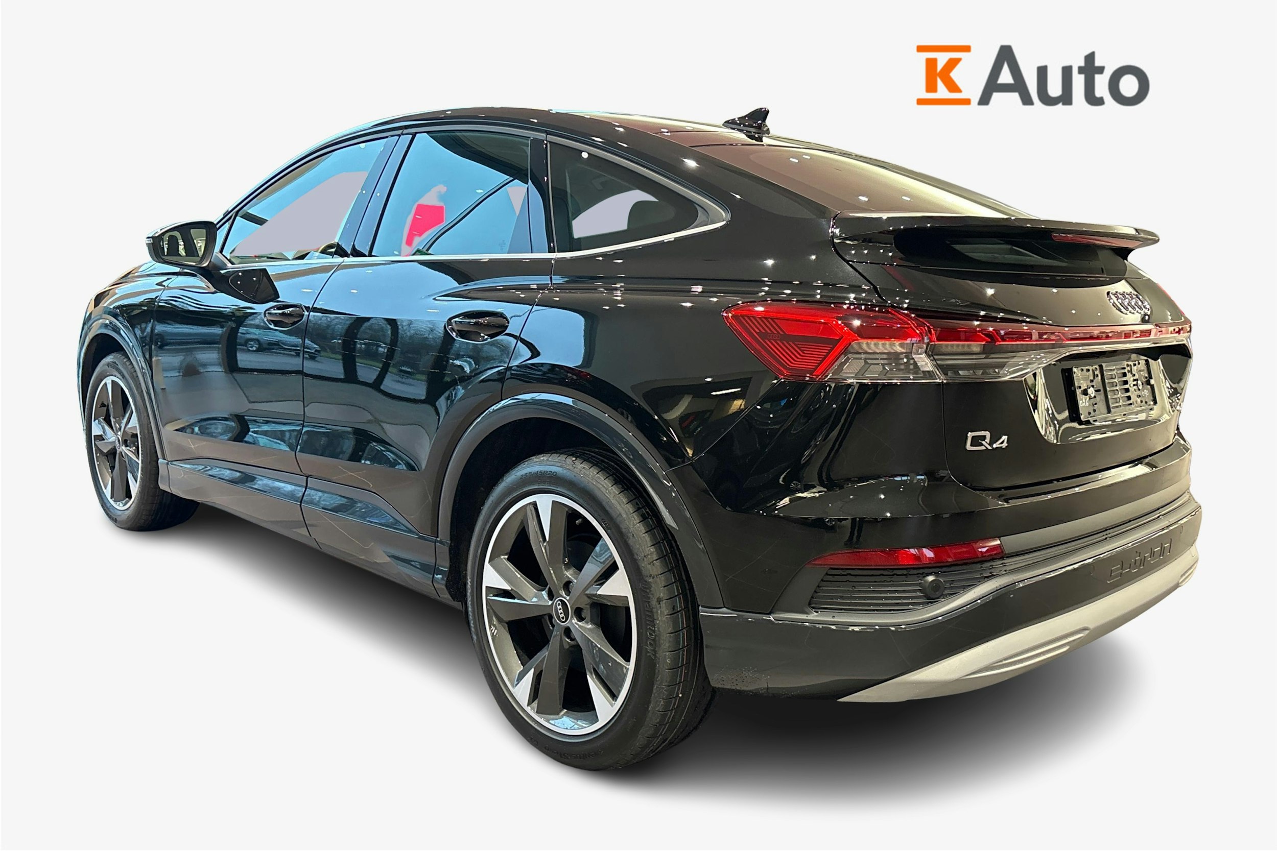 musta Audi Q4 e-tron 2025 kuva 2.