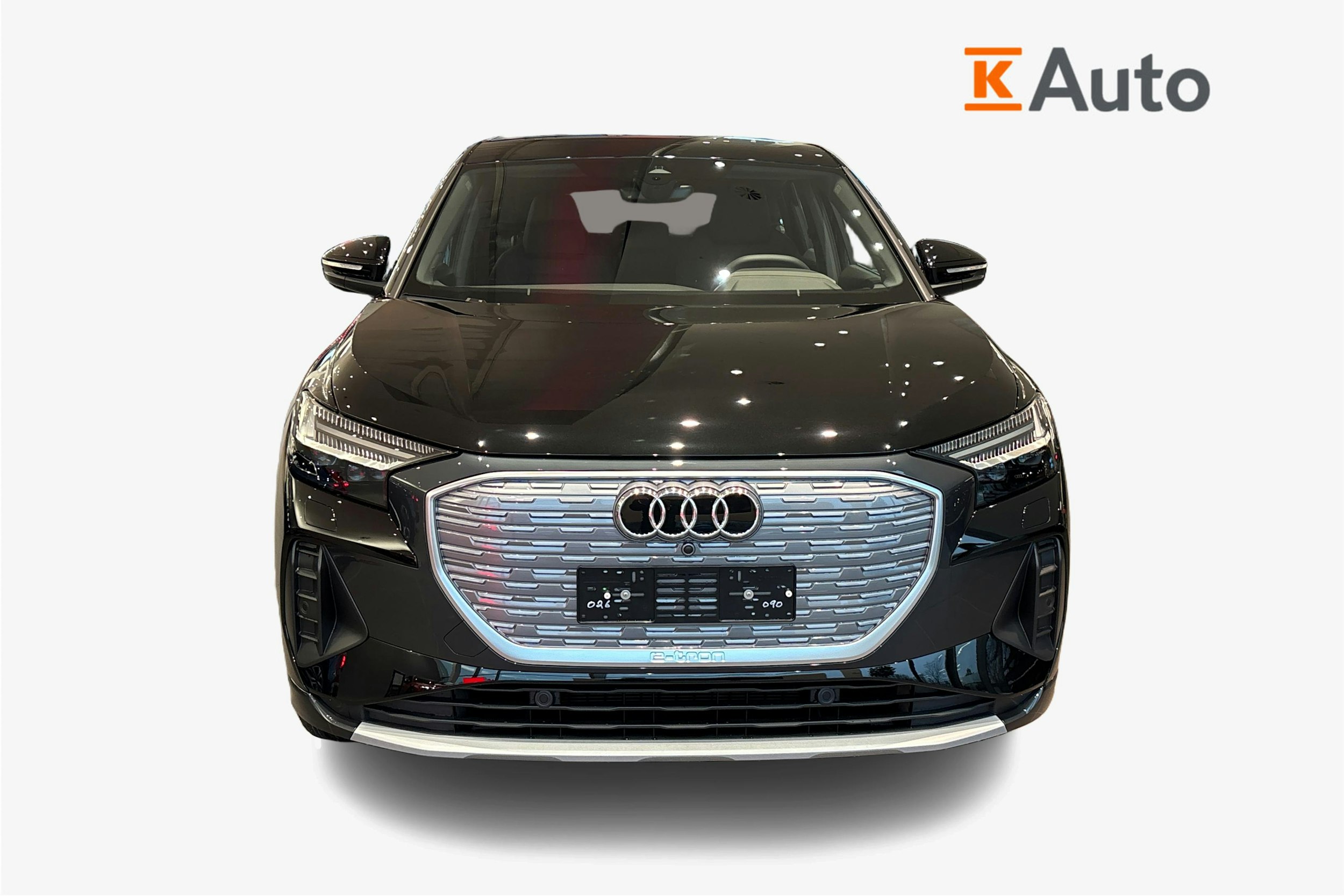 musta Audi Q4 e-tron 2025 kuva 4.