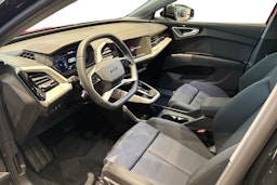 musta Audi Q4 e-tron 2025 kuva 6.