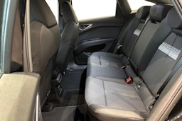 musta Audi Q4 e-tron 2025 kuva 8.