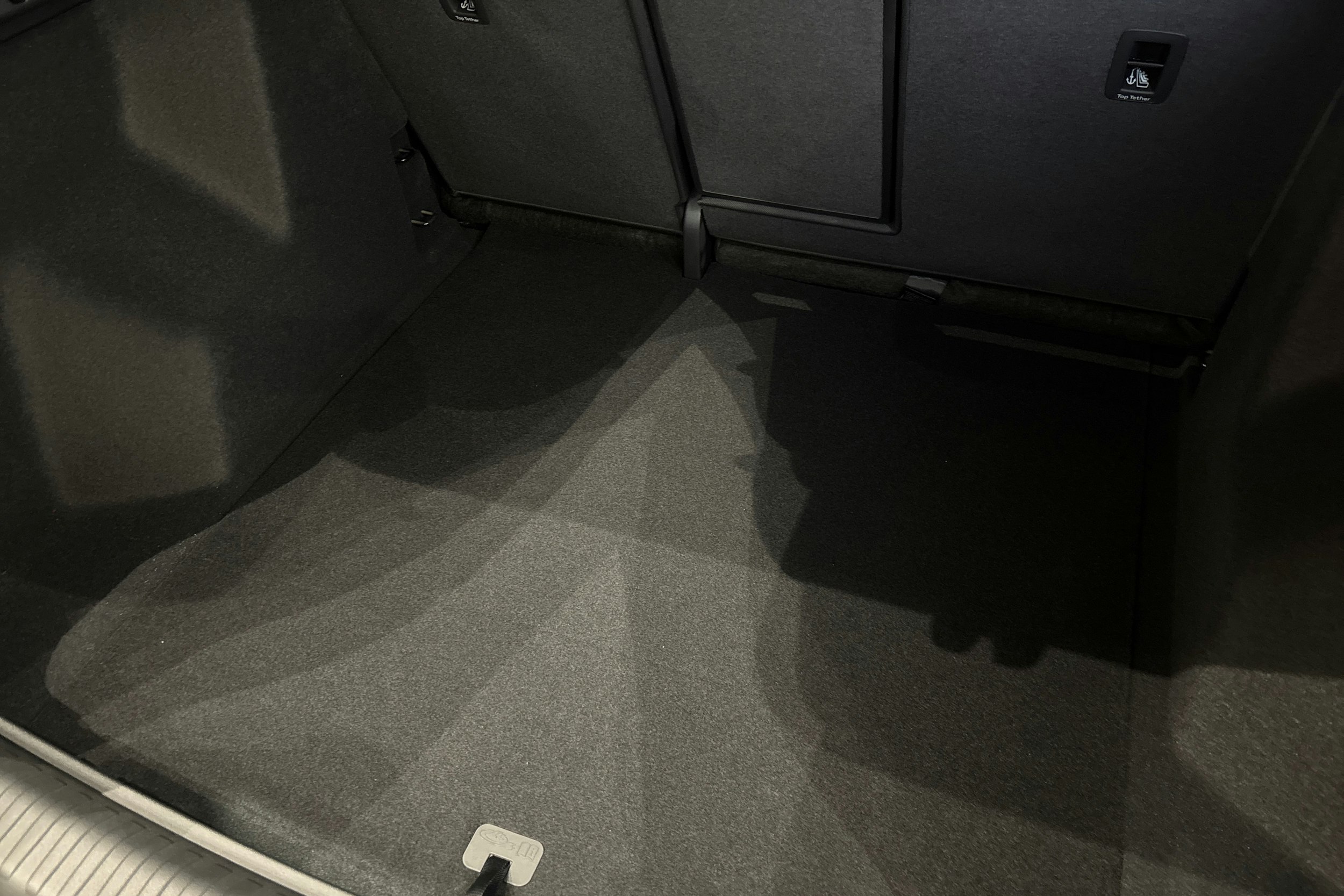 musta Audi Q4 e-tron 2025 kuva 13.