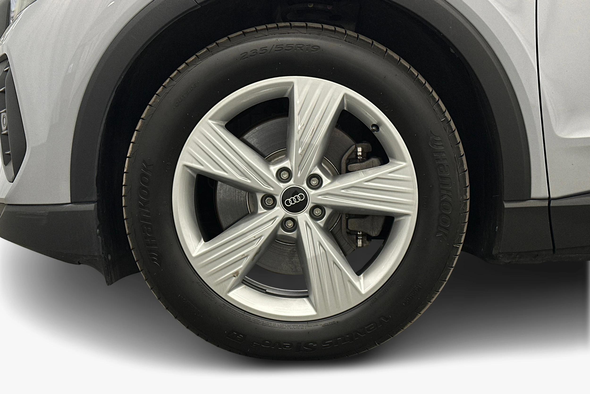 hopea Audi Q4 e-tron 2025 kuva 9.