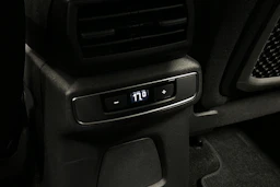 hopea Audi Q4 e-tron 2025 kuva 13.
