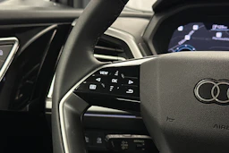 hopea Audi Q4 e-tron 2025 kuva 16.