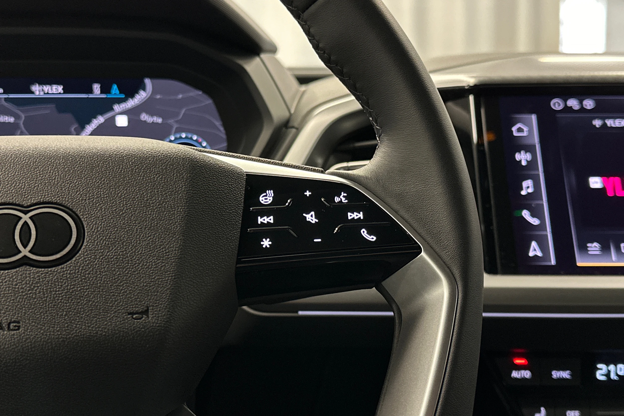 hopea Audi Q4 e-tron 2025 kuva 17.