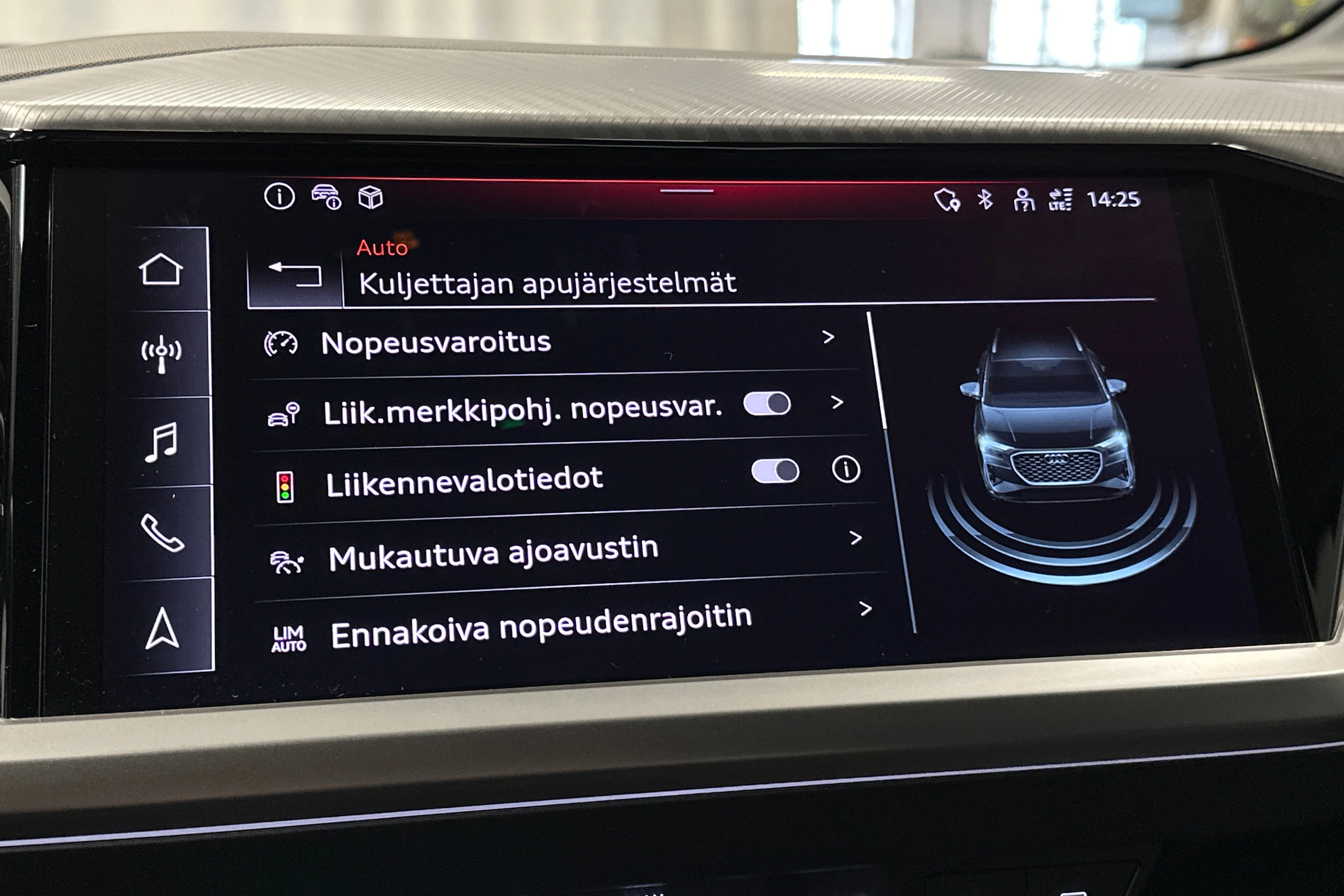 hopea Audi Q4 e-tron 2025 kuva 22.