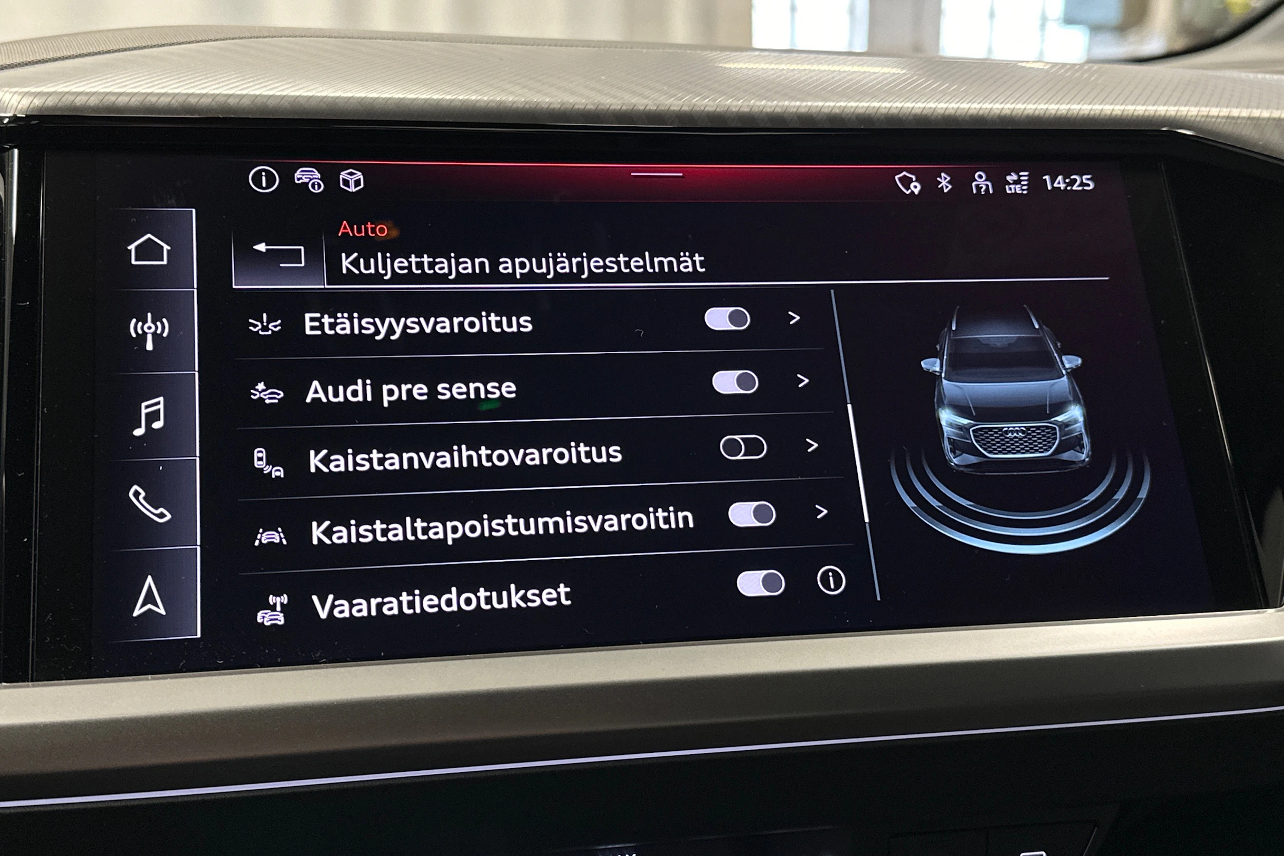 hopea Audi Q4 e-tron 2025 kuva 23.