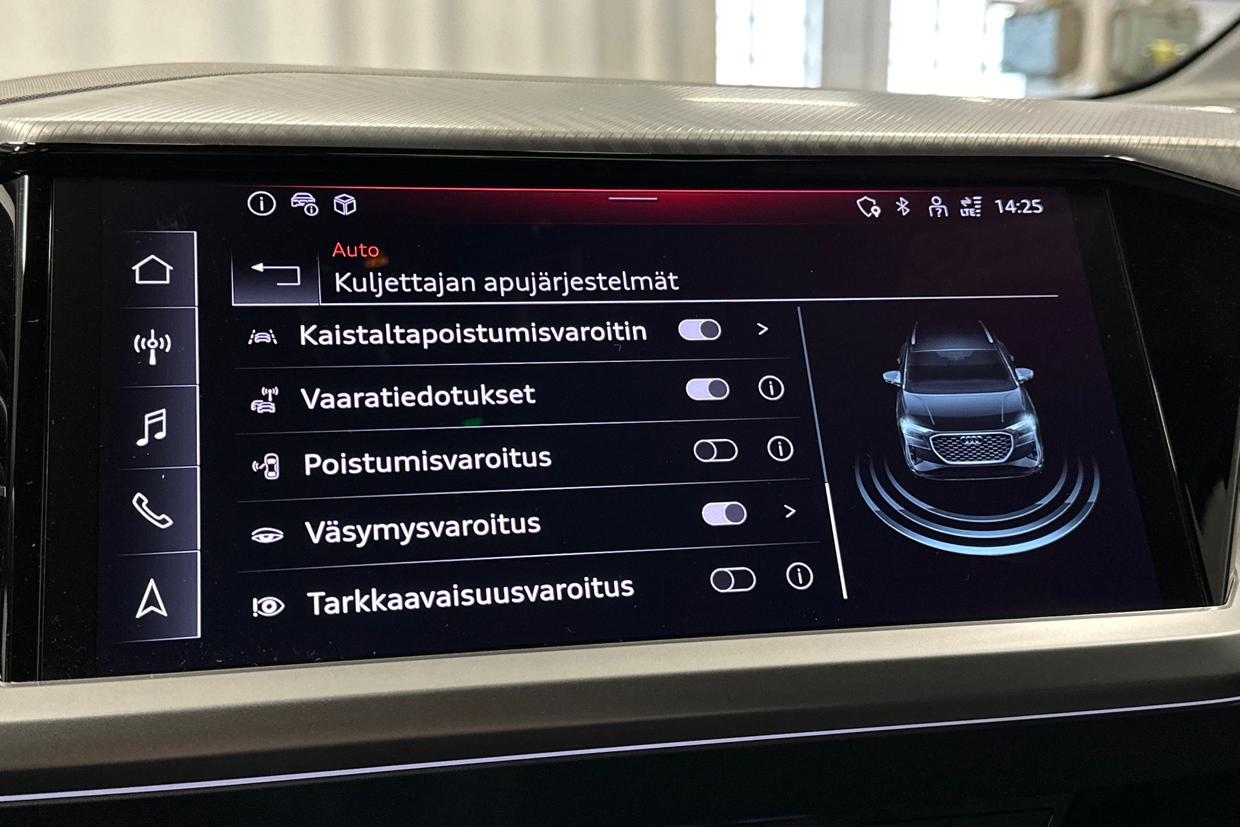 hopea Audi Q4 e-tron 2025 kuva 24.