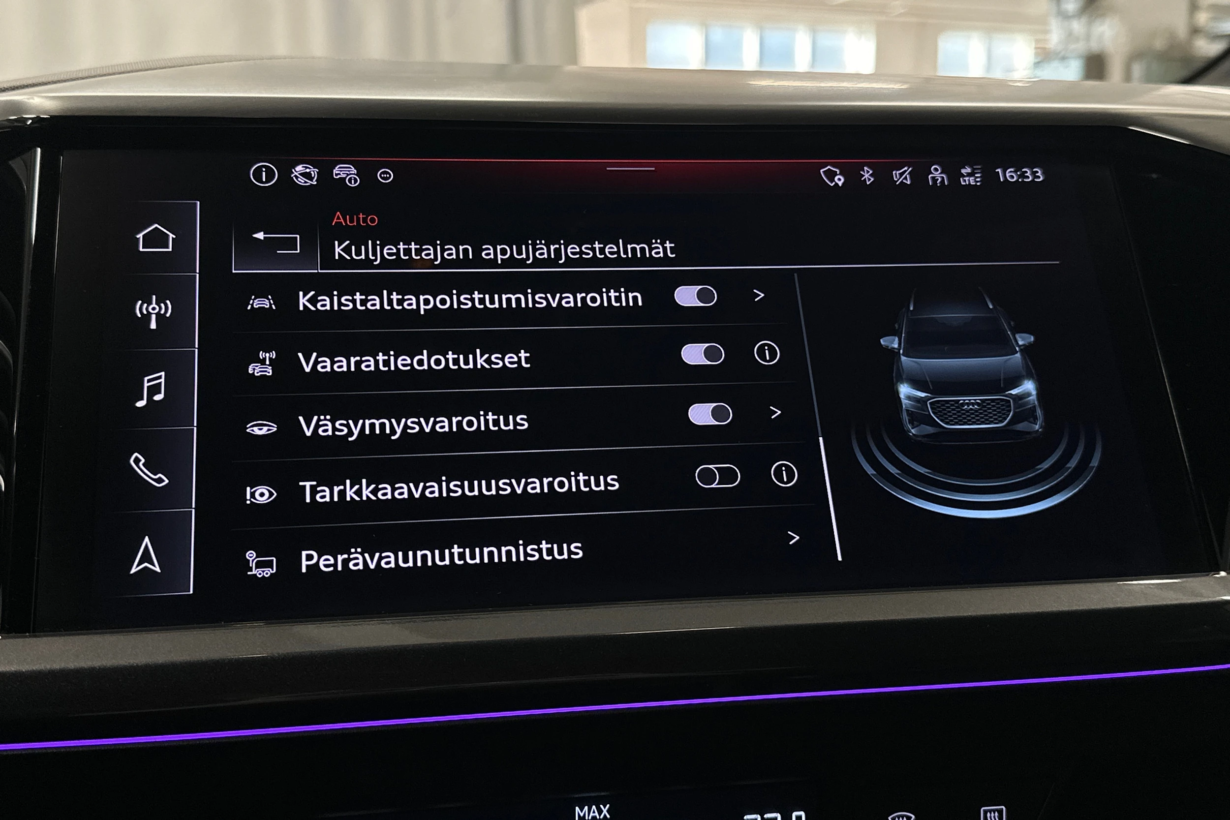 valkoinen Audi Q4 e-tron 2025 kuva 29.