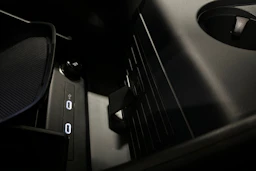 valkoinen Audi Q4 e-tron 2025 kuva 33.