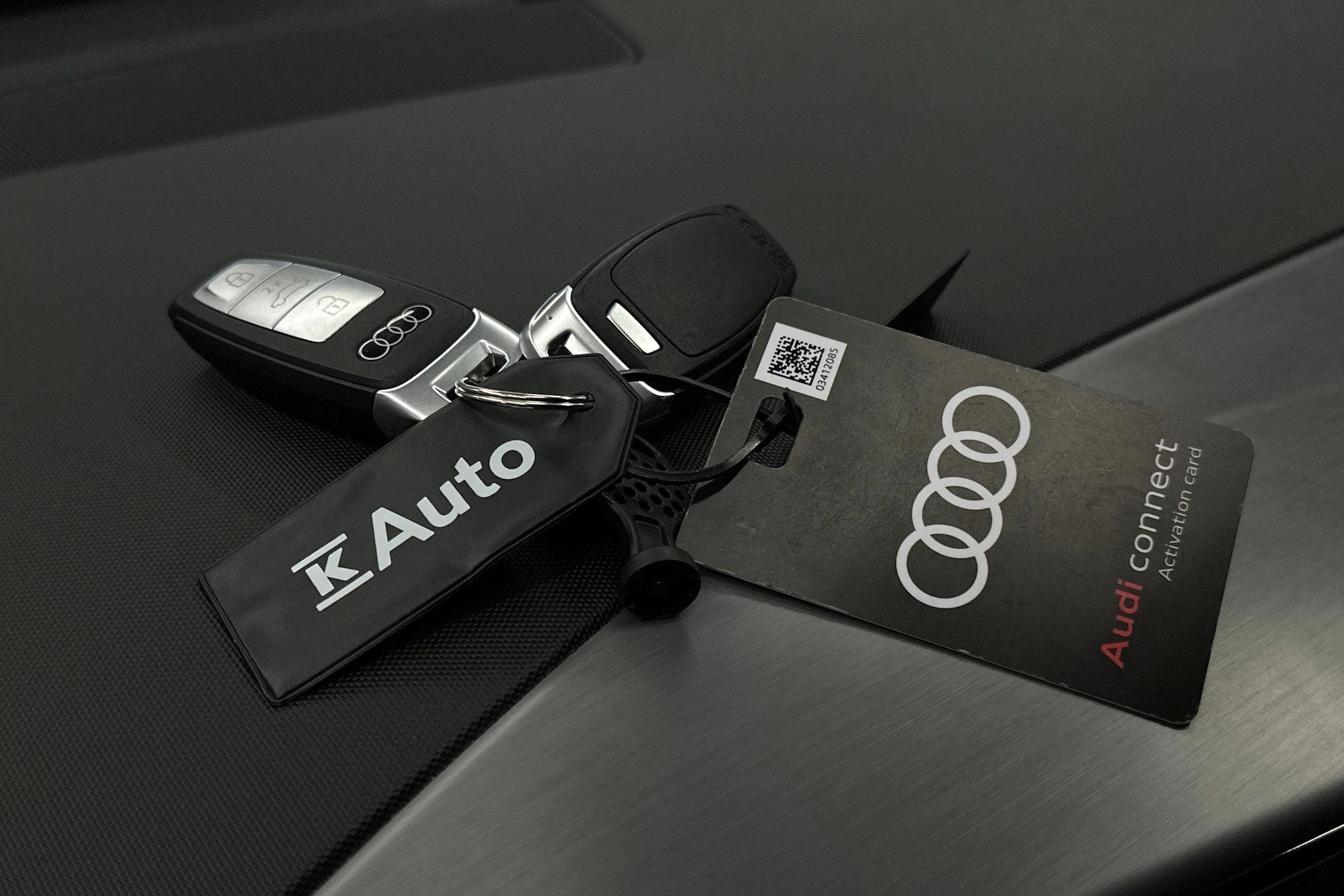 valkoinen Audi Q4 e-tron 2025 kuva 35.